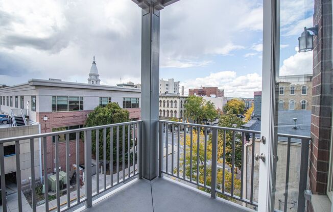 2 beds, 2.5 baths, 1,200 sqft, $2,300, Unit 500 South St Apt 513