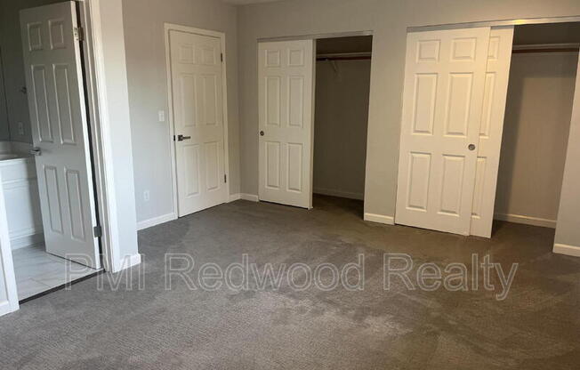 744 WALNUT ST