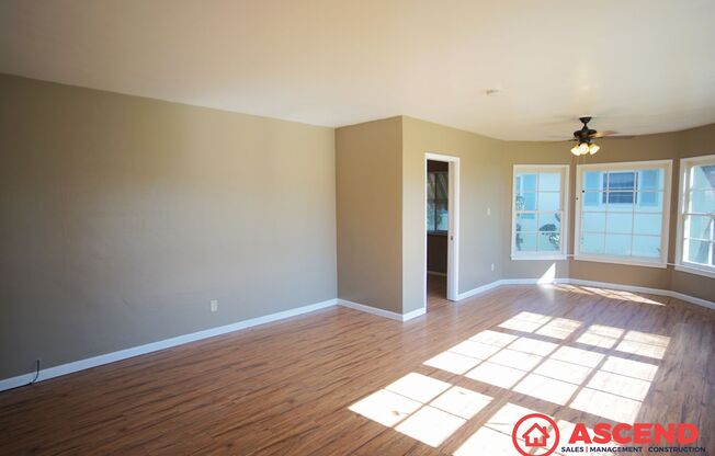 Cute Home Close to Downtown Bakersfield!