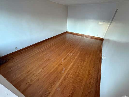 2 beds, 1 bath, 2,200 sqft, $2,800