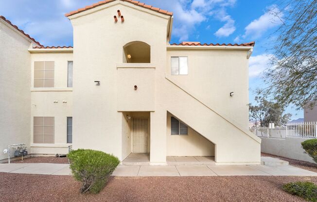 2 BEDROOM CONDO IN HENDERSON