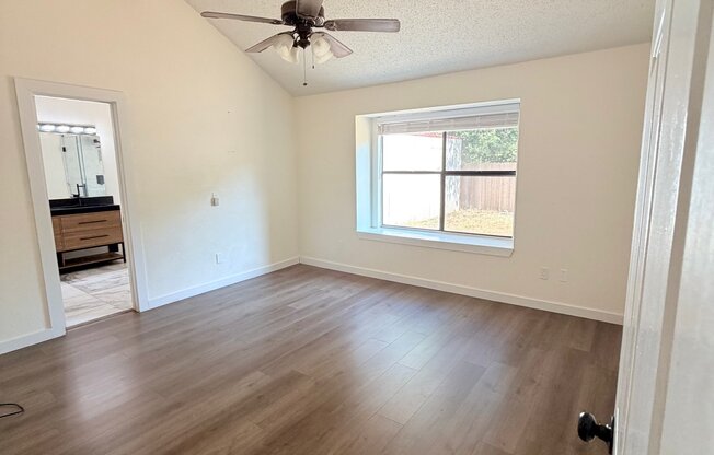1213 BELL ROCK CIR