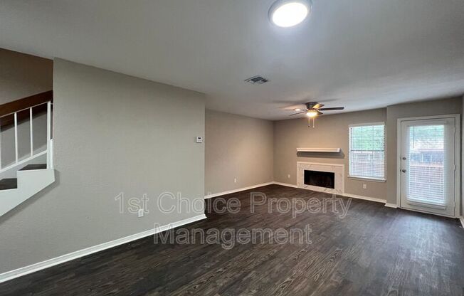 7417 KINGSWOOD DR