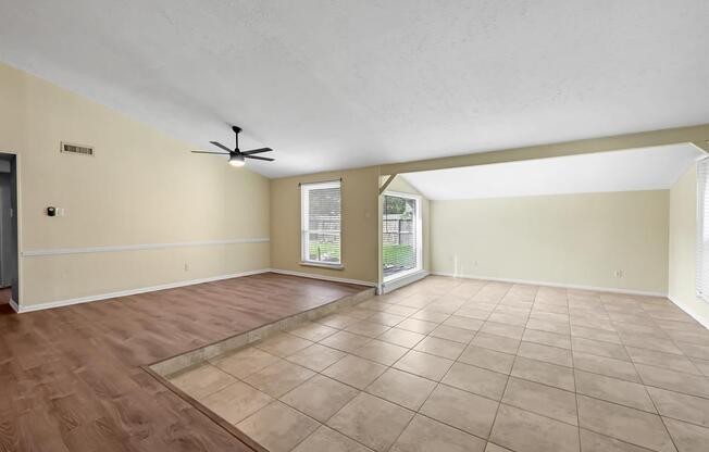 2239 FAIRGREEN DR