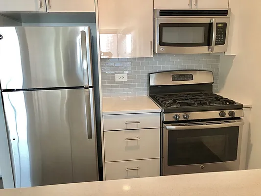Studio, 1 bath, $3,695, Unit 3H