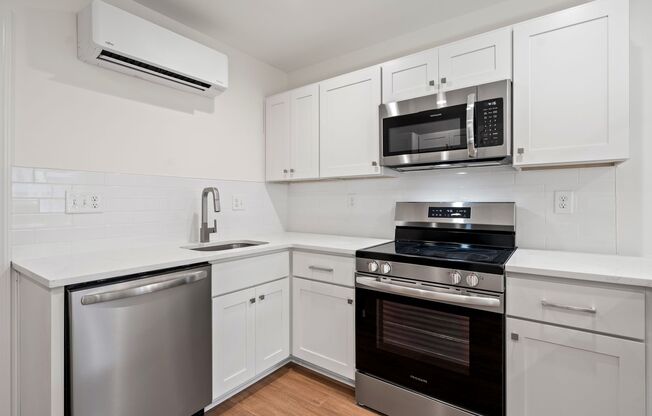 1 bed, 1 bath, $1,250, Unit Apt. A15