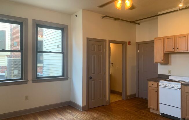 Studio, 1 bath, $745, Unit APARTMENT 2