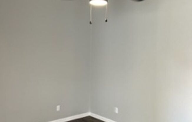 1 bed, 1 bath, 580 sqft, $1,215, Unit 1218