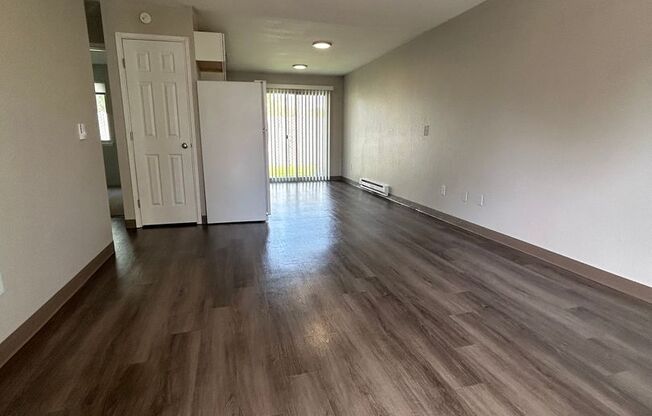 2 beds, 1 bath, 675 sqft, $1,425, Unit 39