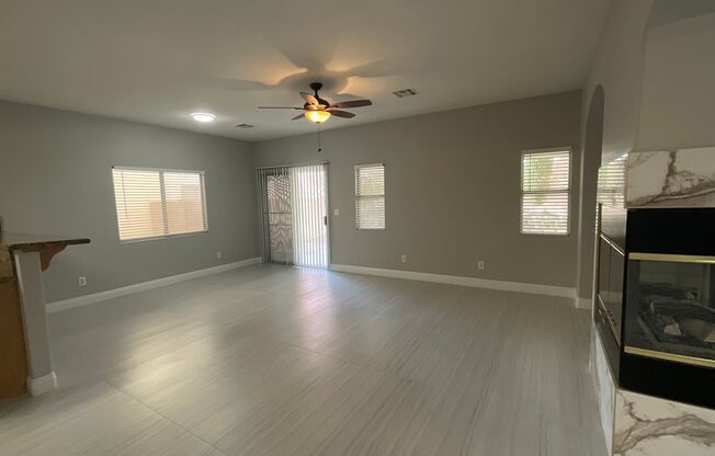 Nice 4br home, with 4th bedroom larger then the average, 3cg.