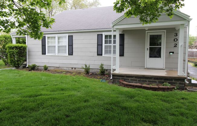 One Bedroom Duplex in North Kansas City