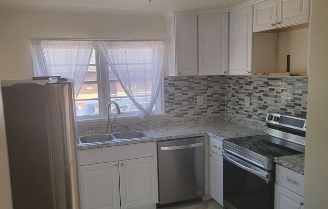 3 beds, 1 bath, $1,495