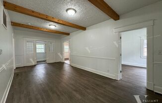 3 beds, 1 bath, $1,095