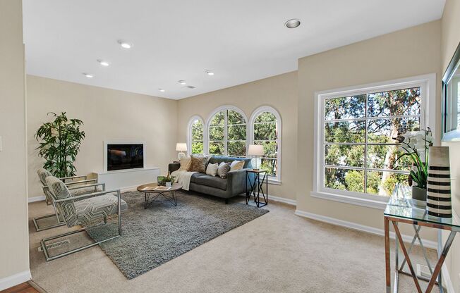Warm & light filled 3 bedroom 2 bath Brisbane