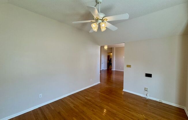 3 beds, 2.5 baths, $2,300