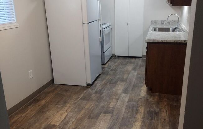 1 bed, 1 bath, 592 sqft, $1,225, Unit 021