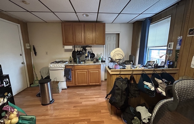 14 MONUMENT ST
