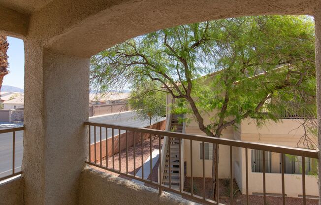 2 beds, 2 baths, $1,250, Unit Bldg KK