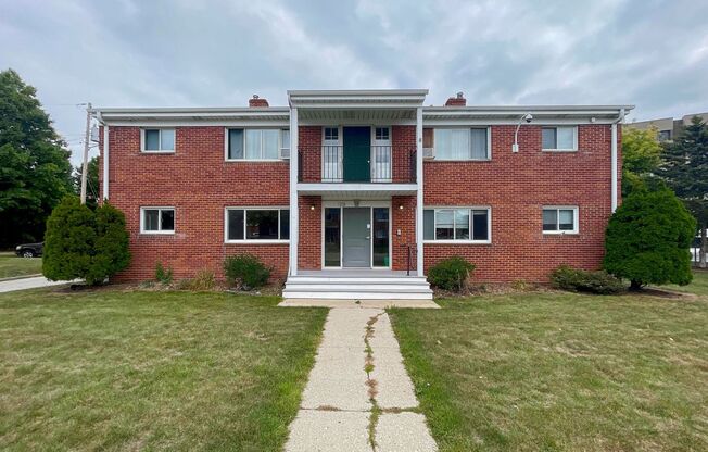 Admiral Court - 1438 Admiral Ct.