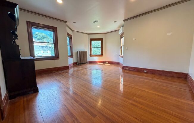 161 Park Hill Ave (LEASE ONLY)