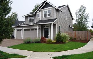 Well Maintained 3 Bedroom 2.5 Bath Newberg OR