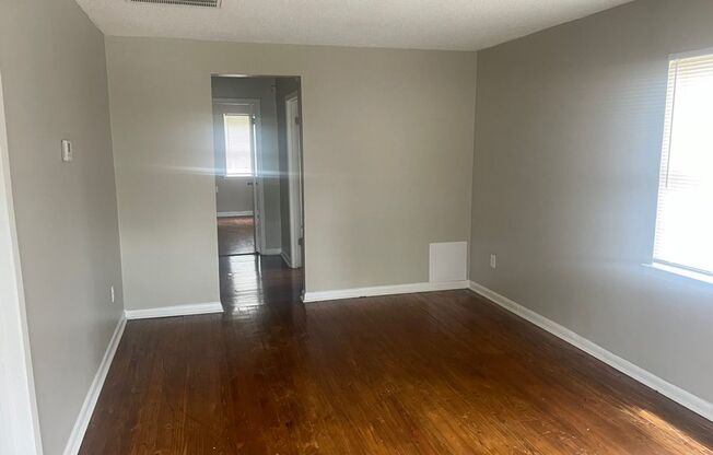 496 BELT LINE ST