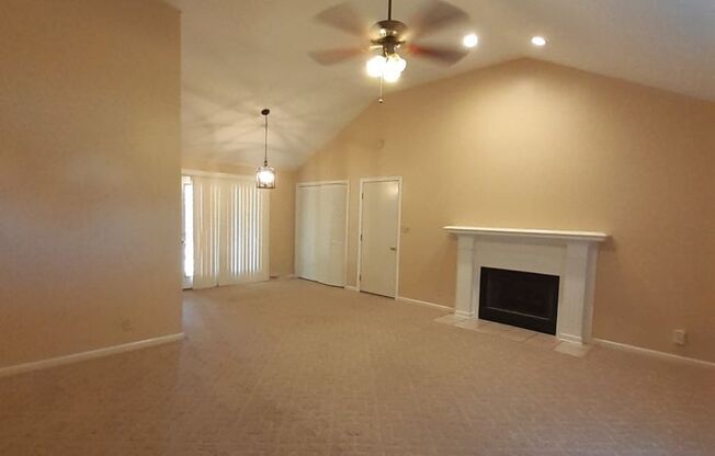 3 beds, 2 baths, $1,495