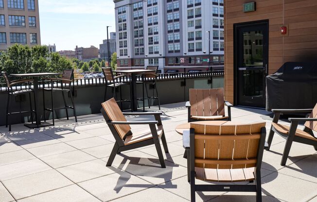 1 bed, 1 bath, 845 sqft, $1,565, Unit 212