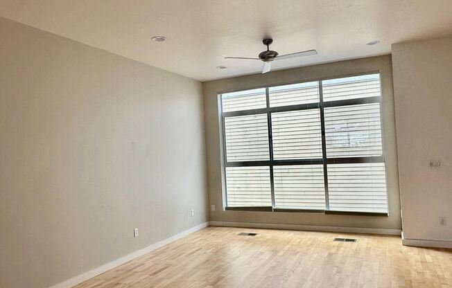 1422 Eggplant Alley
