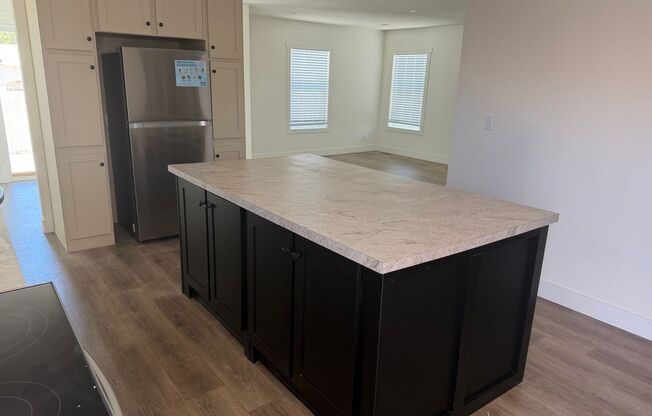 3 Bedroom 2 Bath Home Near Tropicana & Nellis