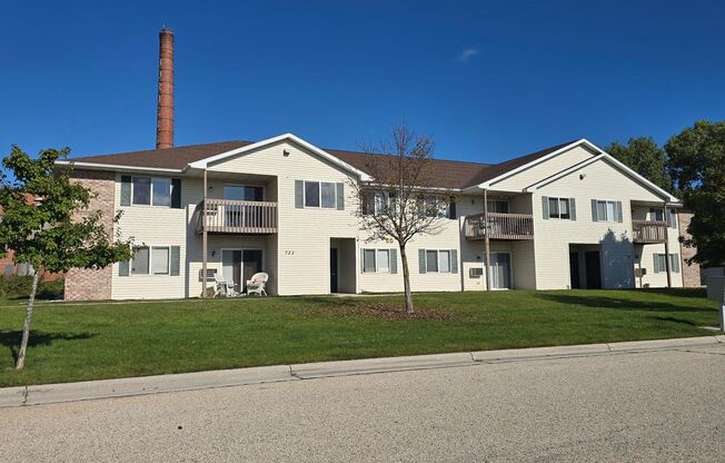 2 beds, 1 bath, 856 sqft, $1,269, Unit PL   7305