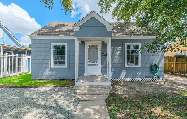 Charming Front Unit