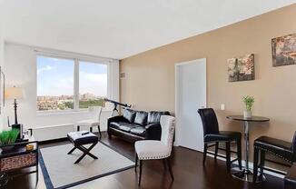 1 bed, 1 bath, $3,450, Unit 21B