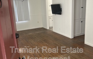 3737 LOS FELIZ BLVD