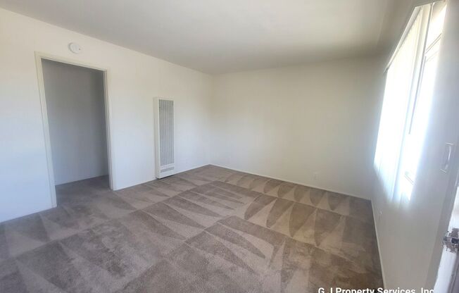 Memorial Apartments- Super Clean 1 Bedroom 1 Bath Apartment in Memorial Heights