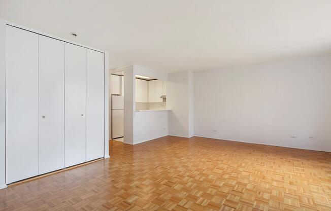1 bed, 1 bath, 520 sqft, $2,995, Unit 9R