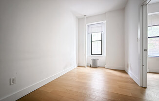 100 W 67 ST 4 SE