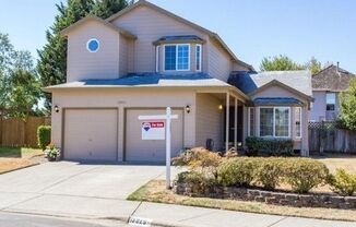 13029 SW Tearose Way ~ Outstanding Home in Beautiful Neighborhood!