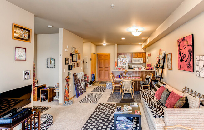 2 beds, 2 baths, 966 sqft, $2,440, Unit 309