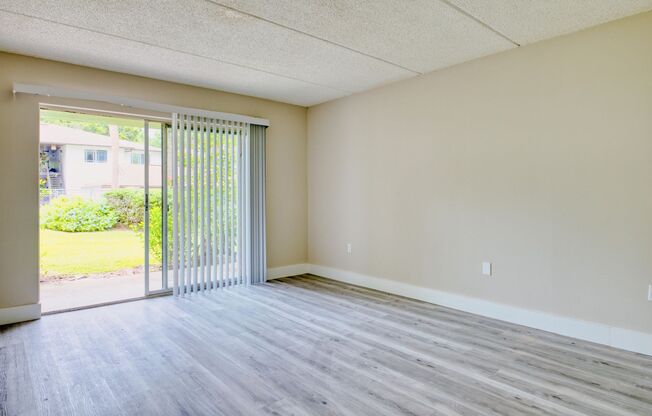 1 bed, 1 bath, 800 sqft, $1,199, Unit 14