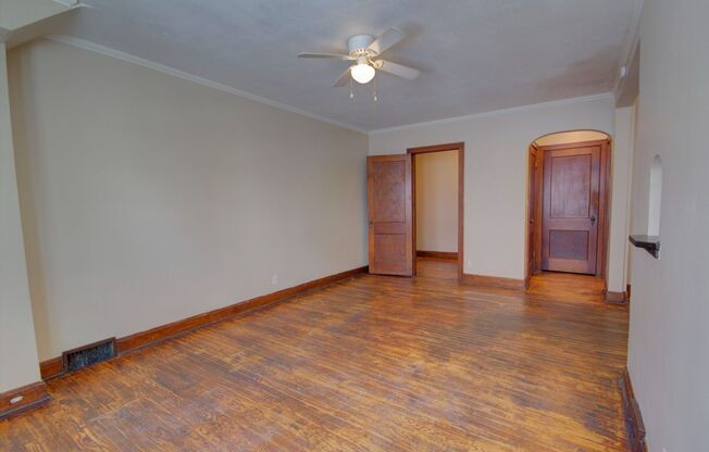 Studio, 1 bath, 490 sqft, $595, Unit Apt 7