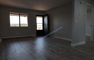 2 beds, 1 bath, $1,350, Unit 3