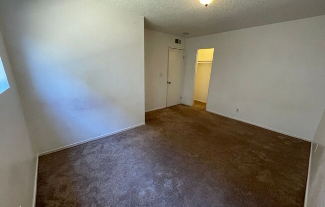 2 beds, 2 baths, $4,000, Unit 1