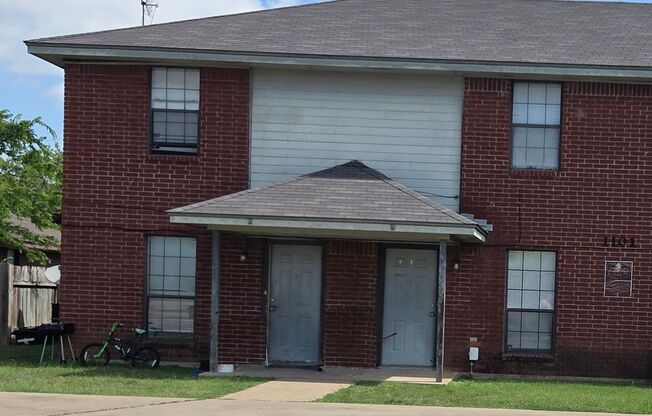 1101 SHANA RAE CIR