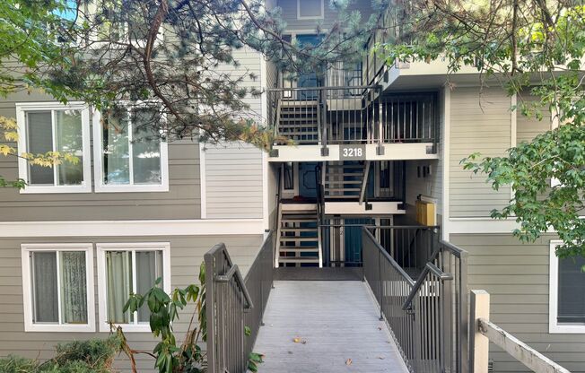 Woodlake Condo!!!