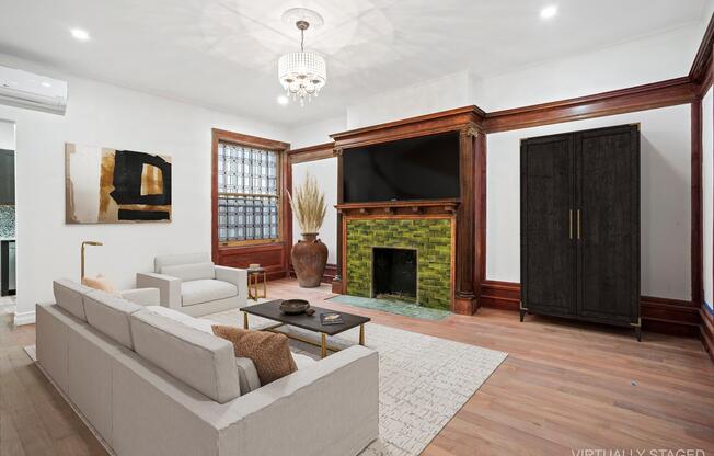 453 W 140 ST