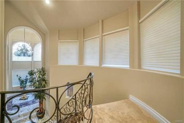 22537 N SMT RDG CIR