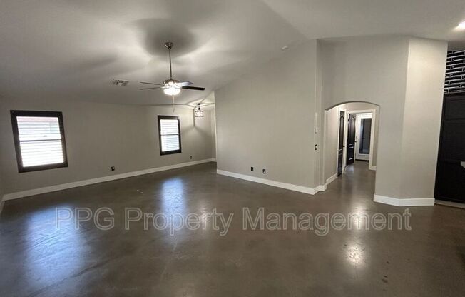 13932 W MAUNA LOA LN