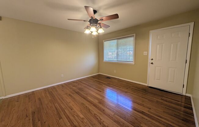 Minutes from Uptown! Updated 3 Bedroom Ranch Home!
