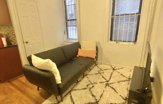 413 E 70 ST